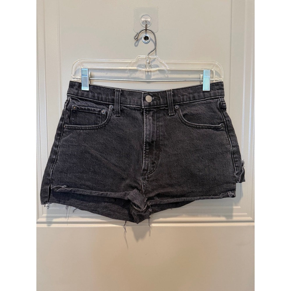 Abercrombie & Fitch The‎ Mom Short High Rise Size 27/4 Black